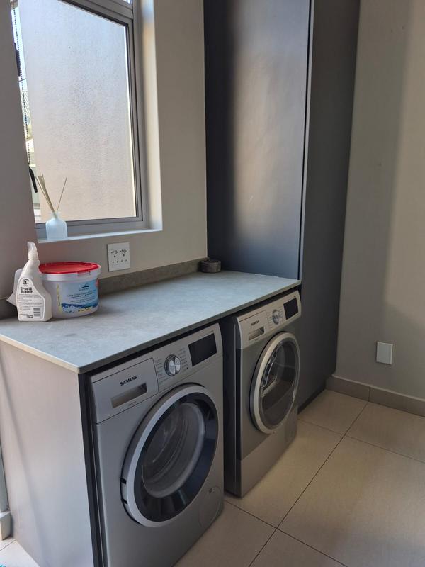 6 Bedroom Property for Sale in The Islands Estates North West